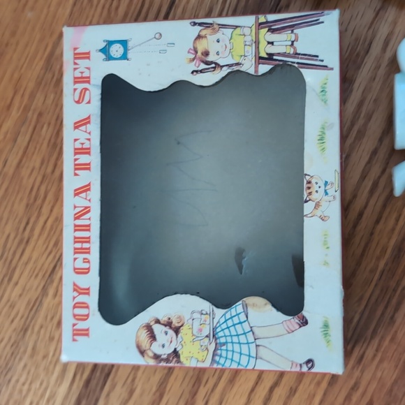 Toy China Tea Set - Picture 5 of 6